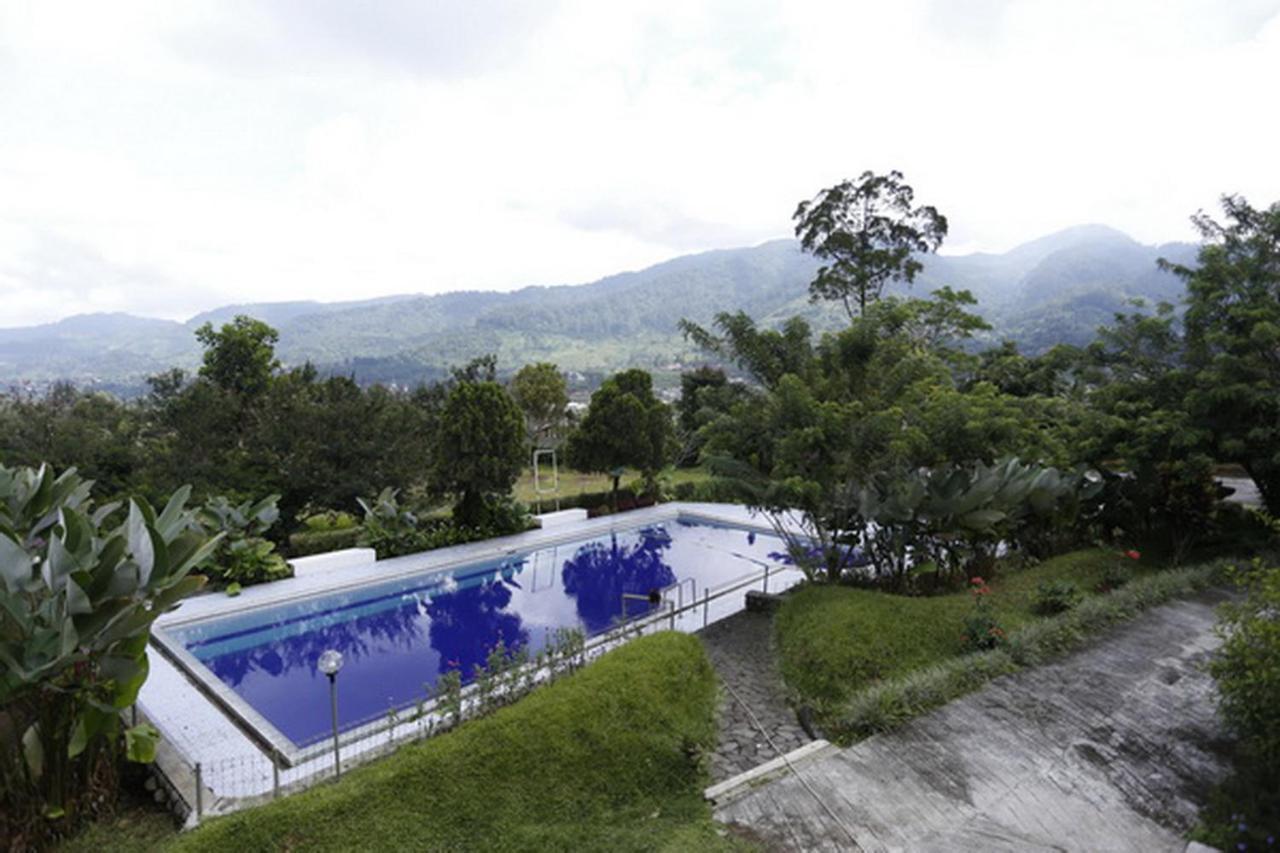 Villa Alam Indah By Anrha Bogor Ngoại thất bức ảnh